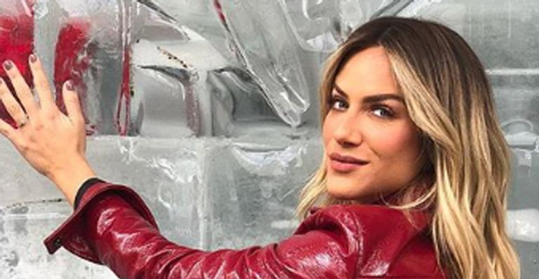 Giovanna Ewbank mostra momento de carinho com a filha, Titi