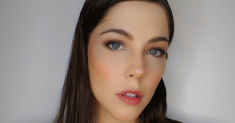 Sexy! Bia Arantes publica foto ousada ao lado do namorado, Vinicius Reed