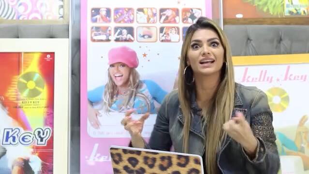 Kelly Key assiste clipe de ‘Baba Baby’ e faz chuva de críticas: ”Quem falou que tava legal?”