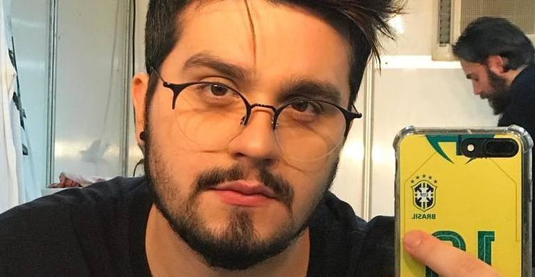 Luan Santana leva fãs à loucura após reação hilária no casamento de Camila Queiroz e Klebber Toledo