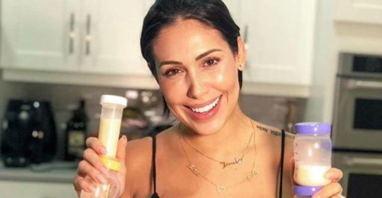 Após revelar dificuldade, Bella Falconi vibra por conseguir amamentar a filha e fala em superação