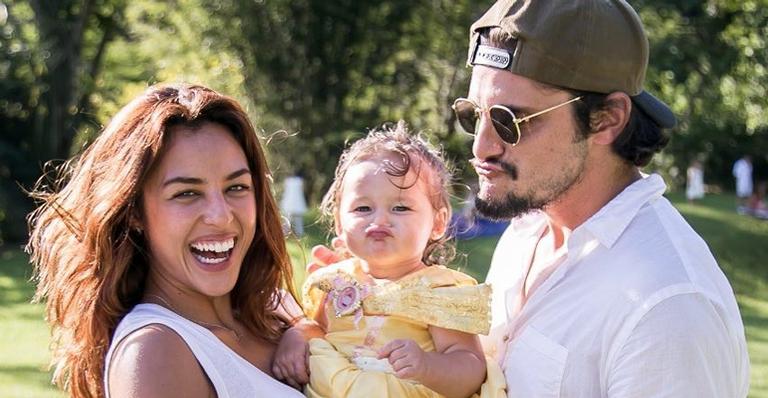 Madalena apronta e é pega no flagra pela mãe, Yanna Lavigne