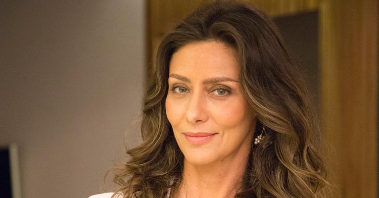 Aos 44 anos, Maria Fernanda Candido posa sem maquiagem e beleza choca os fãs: ‘‘Perfeita’’