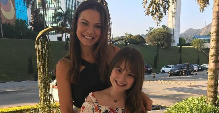 Fora de ‘As Aventuras de Poliana’, Milena Toscano se reencontra com elenco em momento emocionante