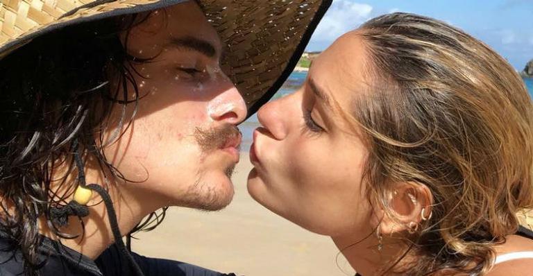 Bruno Montaleone posta foto ao lado de Sasha e lamenta distância: ”Saudade dela”