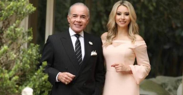 Conde Chiquinho Scarpa está namorando jovem 43 anos mais nova
