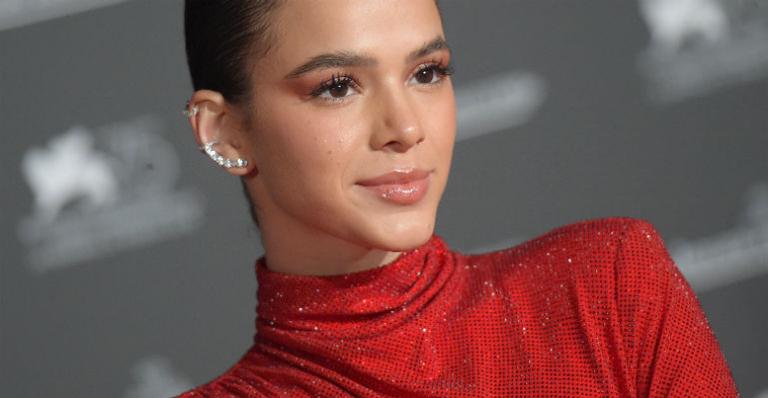 Bruna Marquezine revela distúrbios de imagem: ”Tomei laxante por três meses e tive depressão”