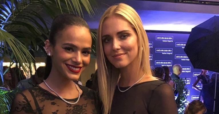 Bruna Marquezine posa com Chiara Ferragni em Verona e ganha elogios: “Mulherão”