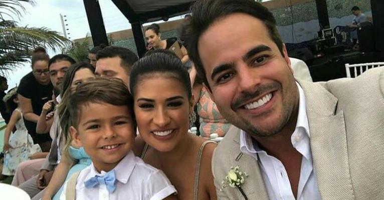Simone faz piada com situação desastrosa do cabelo do marido, Kaká Diniz, e ele não gosta