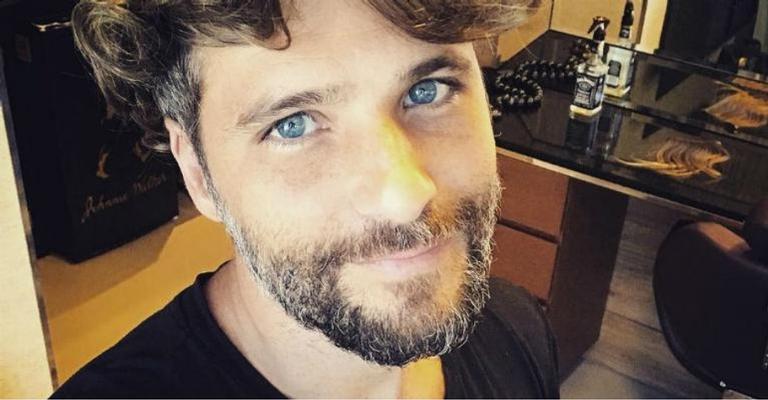 Bruno Gagliasso encanta ao relembrar clique fofo de sua filha, Titi, quando era pequena
