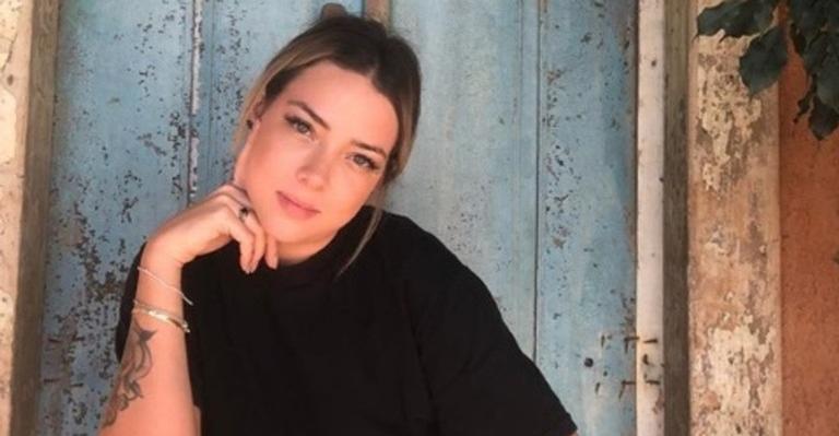 Carol Dantas, mãe do filho de Neymar Jr, muda o cabelo e aparece belíssima ao exibir novo visual