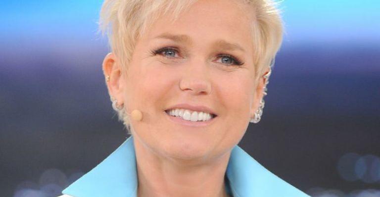 Xuxa perde a paciência e briga com seguidora de Padre Fábio de Melo: ”Burra e estúpida”