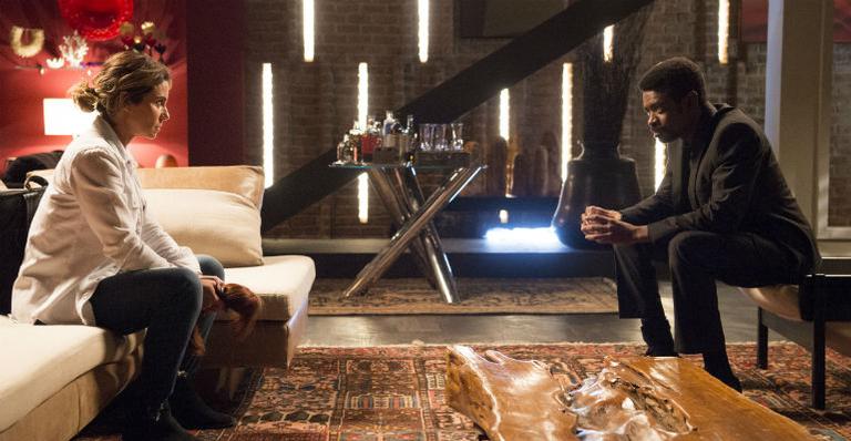Segundo Sol: Luzia se alia a Roberval contra Karola e Laureta