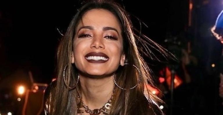Anitta será tia! Cunhada da cantora está grávida e faz sucesso na web