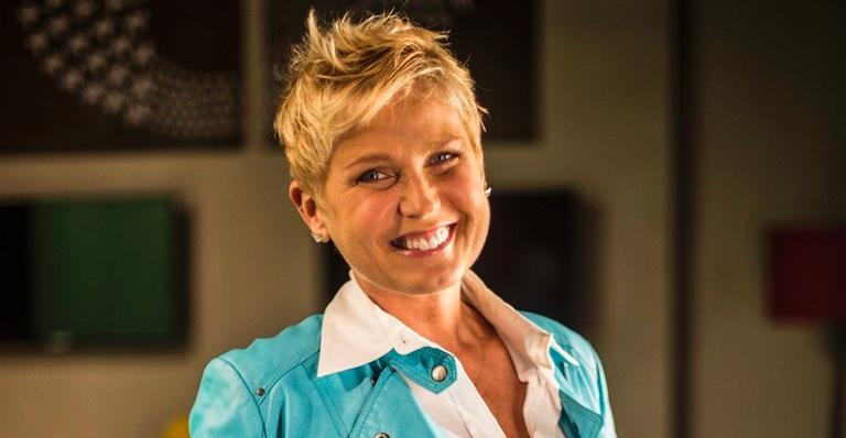 Xuxa posta foto e relembra filhote do seu famoso cachorrinho Xuxo