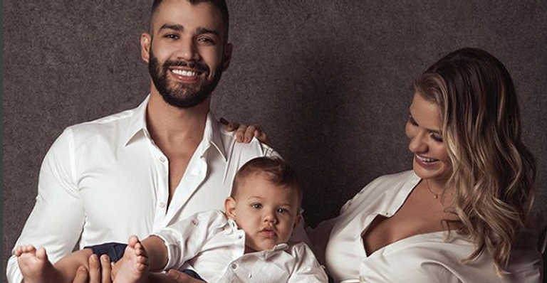 Andressa Suita se diverte ao ver look do filho, Gabriel, escolhido por sua mãe