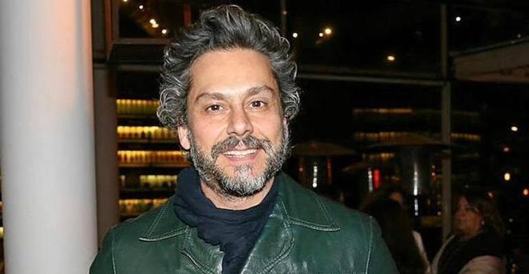 Nasce segundo filho de Alexandre Nero e Karen Brustolin, Inã