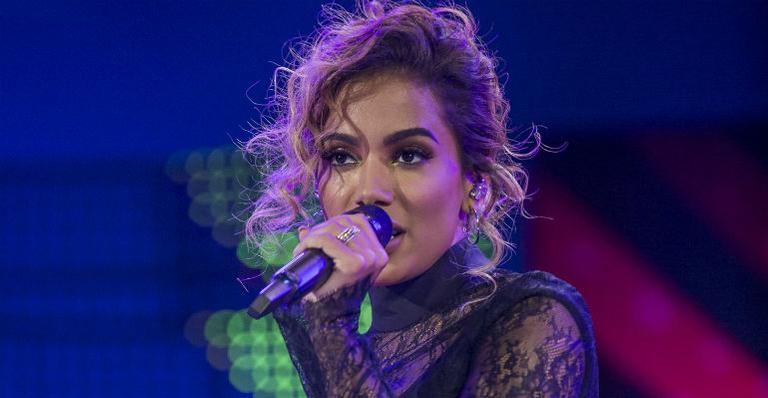 Anitta surpreende no ‘The Voice Brasil’ e afirma: ”Não acho que tenho a melhor voz do mundo”