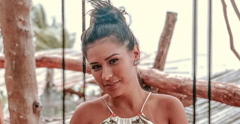 Simone compra sapatinho de bebê e intriga fãs ao revelar nome para filha menina; Entenda!