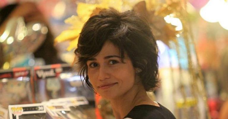 No dia de seu aniversário, Nanda Costa ganha linda declaração da namorada, Lan Lanh