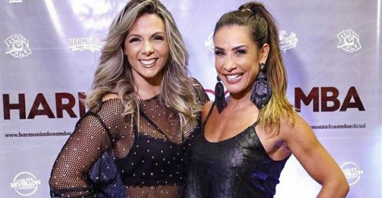Carla Perez se declara no aniversário de Scheila Carvalho: ”Minha rainha”