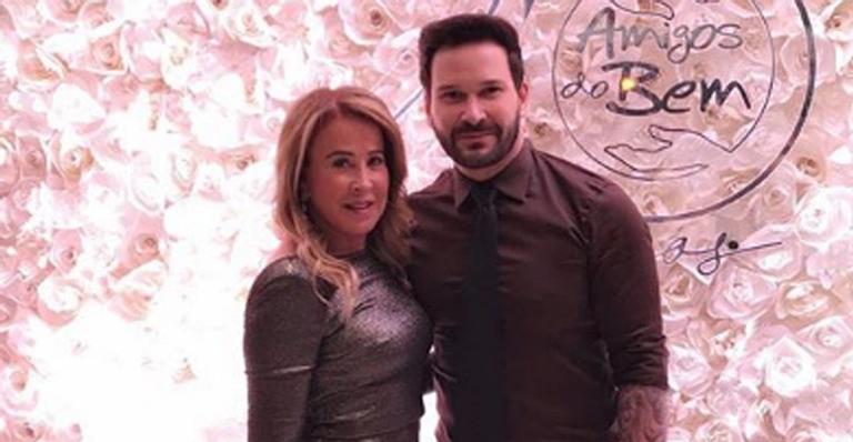 Zilu celebra 8 meses de namoro e se declara: ”Meu príncipe”