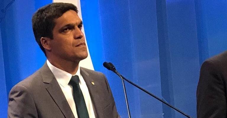 Cabo Daciolo tem um irmão de 22 anos – e ele é muito gato!