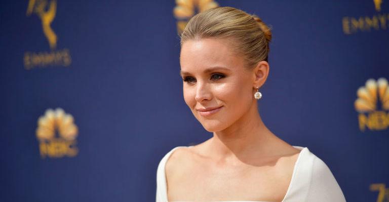 Kristen Bell revela que filha de 3 anos sempre a ameaça de morte