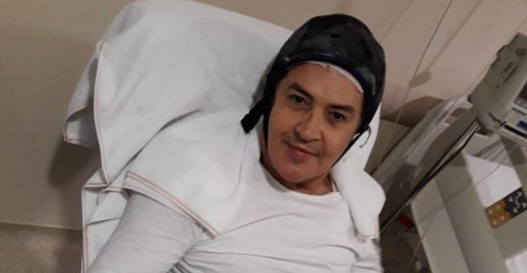 Beto Barbosa chega à metade do tratamento contra câncer e comemora