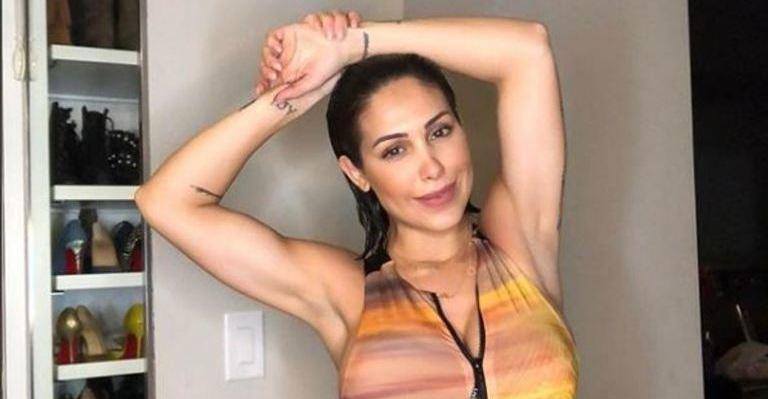 Bella Falconi encanta ao exibir foto fofíssima de sua filha Stella abraçada com bichinho de pelúcia