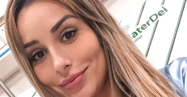 Após dar à luz, Letícia Santiago impressiona ao exibir barriga