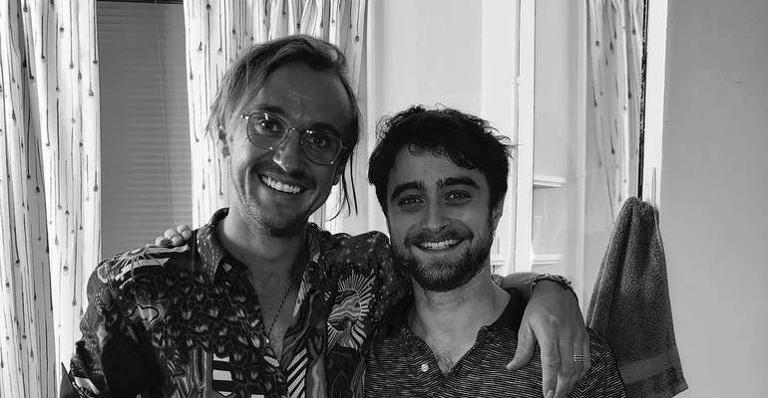 Daniel Radcliffe, o Harry Potter, e Tom Felton, o Draco, se reencontram e causam alvoroço nos fãs