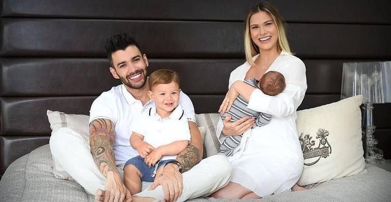 Andressa Suita mostra truque que usa para cortar unhas do filho Samuel, de 3 meses