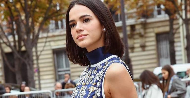 Bruna Marquezine faz tatuagem com erro ortográfico e web não perdoa