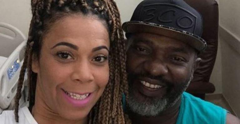 Mulher de Mr Catra faz homenagem ao relembrar um mês da morte do funkeiro: ”Sempre te amarei”