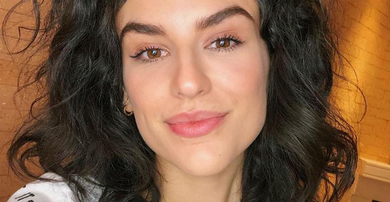 Kéfera esclarece boatos de que teria rompido com a mãe por conta de política
