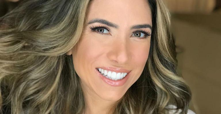 Patricia Abravanel exibe a barriguinha da terceira gravidez