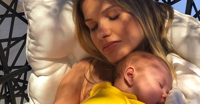 Fofura! Andressa Suita exibe sorrisão do caçula, Samuel