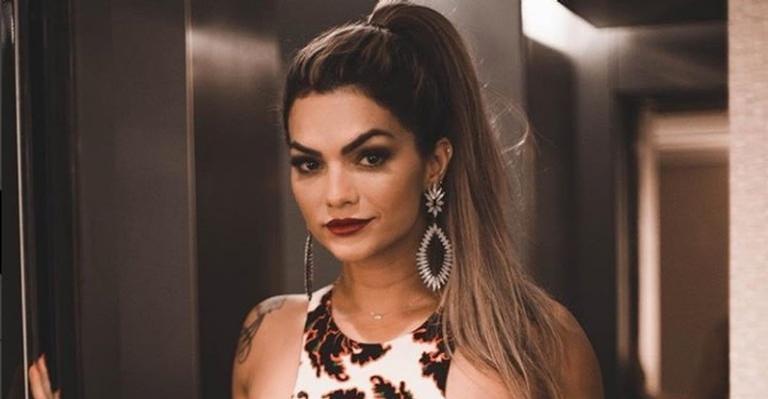 Kelly Key compartilha abdômen saradíssimo e revela estar no ‘Projeto Baba Baby’