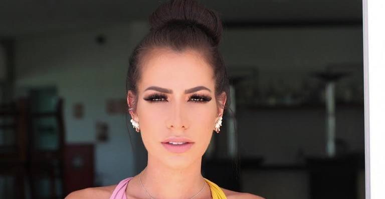 Fim do mistério! Adriana Sant’anna revela porquê seus seios estão menores
