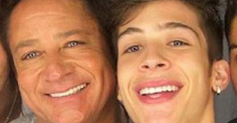 João Guilherme zoa o próprio pai, Leonardo, e se diverte: ”Fez meu ano”