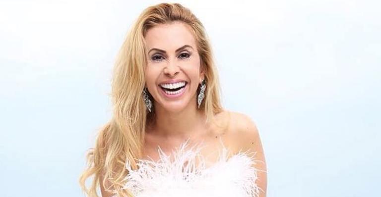 Após sofrer com traição, Joelma abre o jogo sobre novo amor: ”Apaixonada”