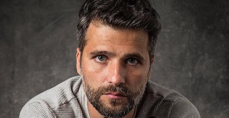 Bruno Gagliasso se exalta durante gravação e Marina Ruy Barbosa dispara: ”Isso a Globo não mostra”