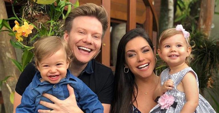 Thais Fersoza impressiona fãs com semelhanças entre os filhos, Melinda e Teodoro