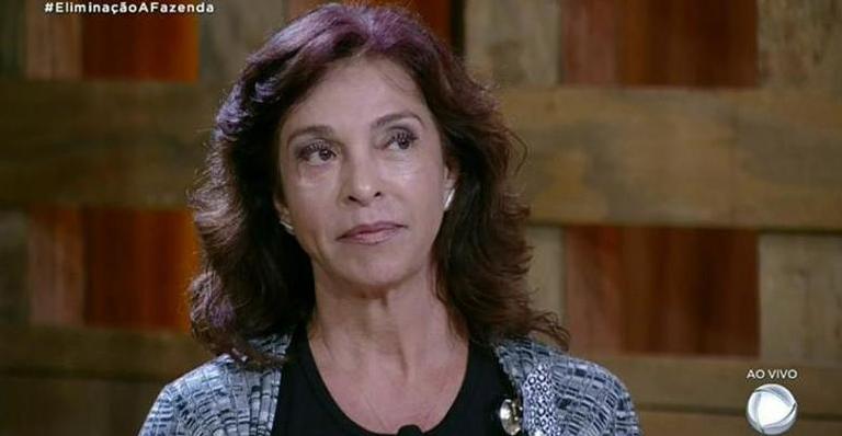 Vida Vlatt quebra silêncio após ser demitida da Record TV: ”Vocês me surpreendem”
