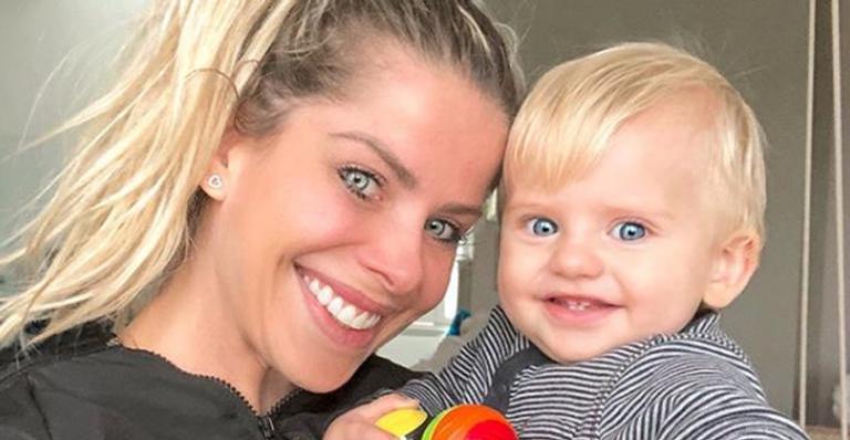 Enrico Bacchi rouba cena em chá de bebê de Sabrina Sato