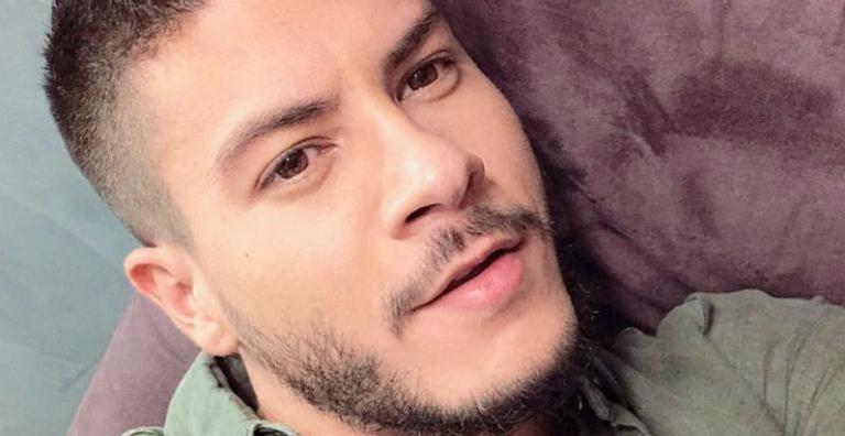 Arthur Aguiar faz emocionante declaração para filha recém-nascida, Sophia