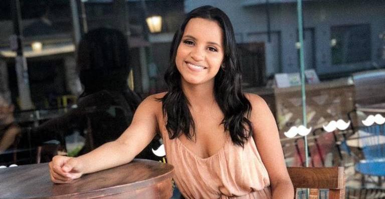 Ex-BBB Gleici Dasmaceno exibe a casa que comprou para a mãe