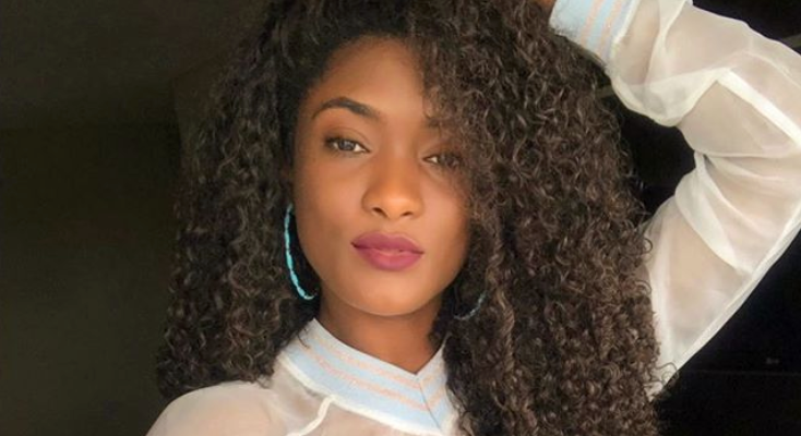 Erika Januza relata racismo que sofreu pela web e desabafa: ”E ainda dizem que é mimimi”