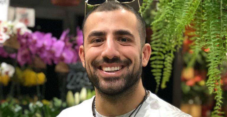 Ex-BBB Kaysar pode interpretar refugiado na próxima novela das 18h da Globo